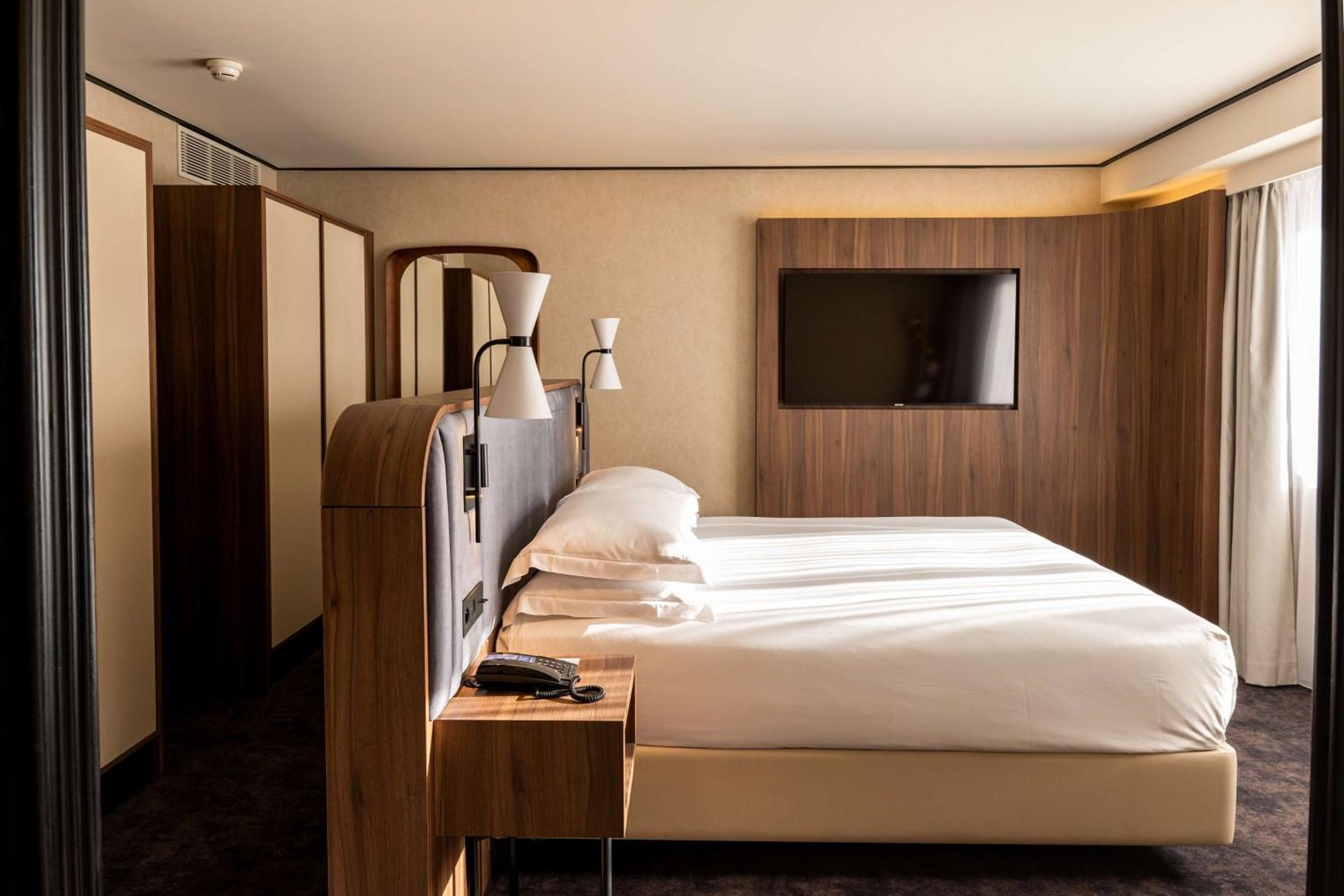 Hilton Paris La Defense Hotel Puteaux Bagian luar foto